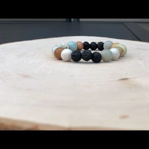 Diffuser bracelet with lava stone